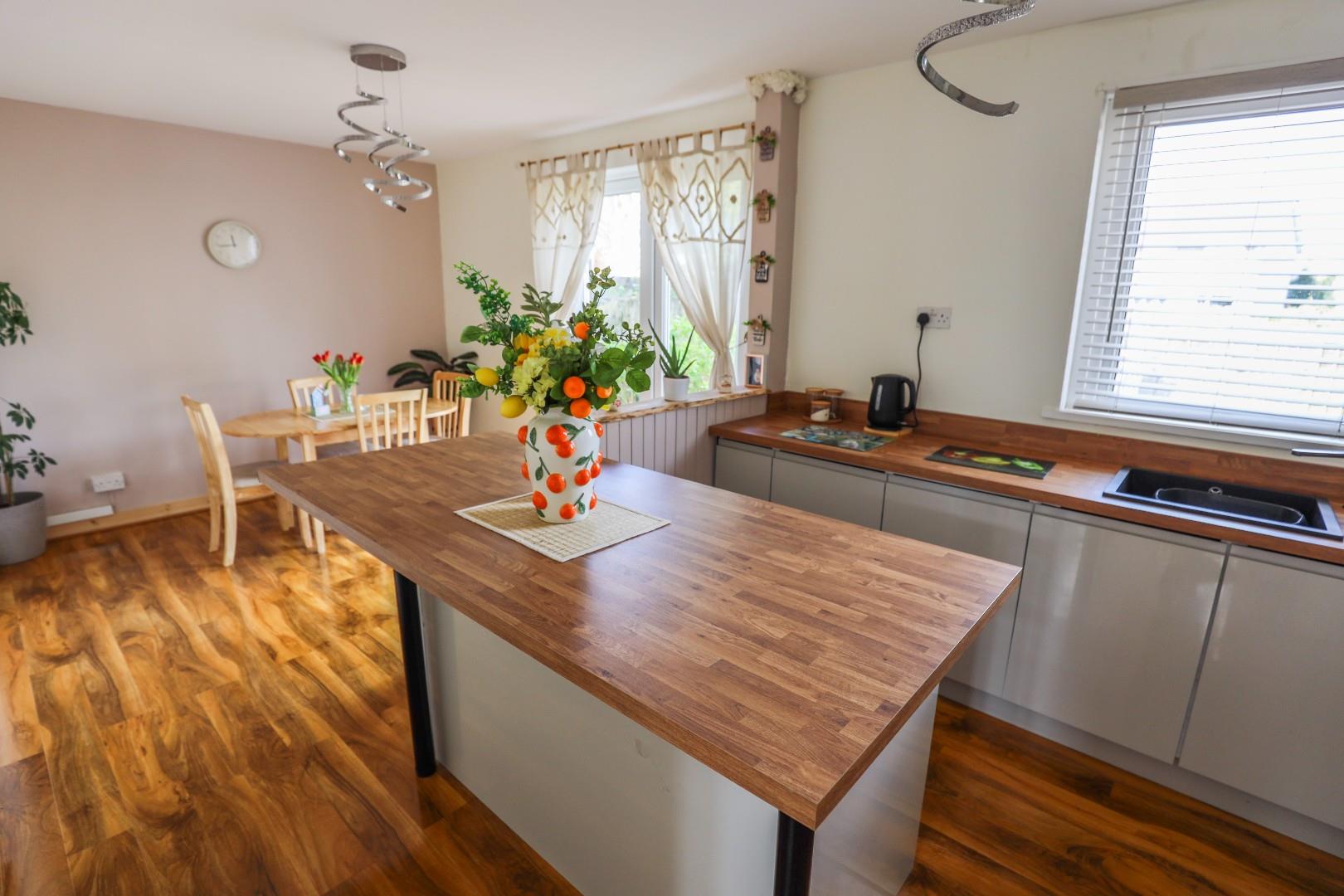 36 Borough Close, Cowbridge, Vale Of Glamorgan, CF71 7BN
